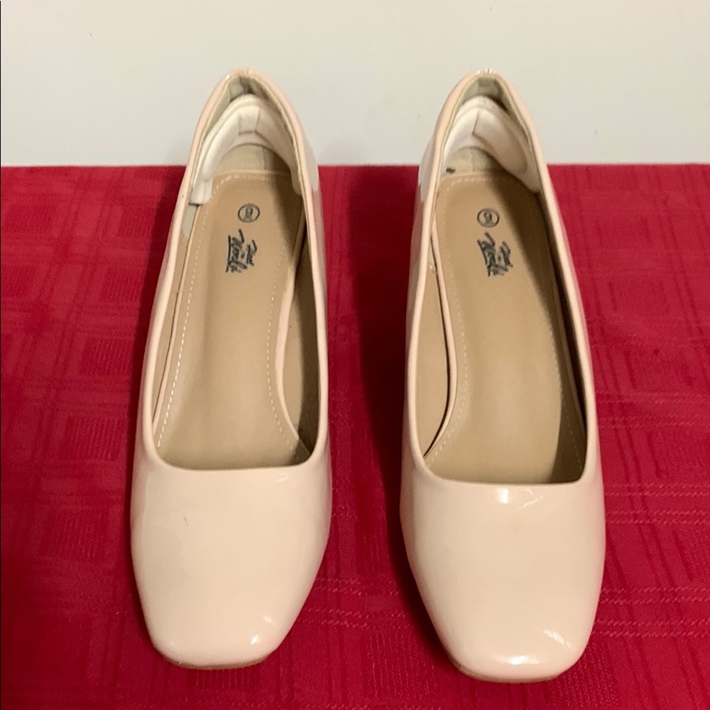 Heel the World Cream Women's Shoes